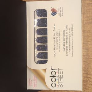 Color Street Nail Strips Living the Gleam